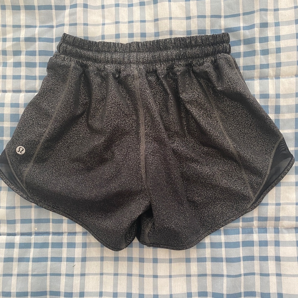LULULEMON HOTTY HOT SHORTS